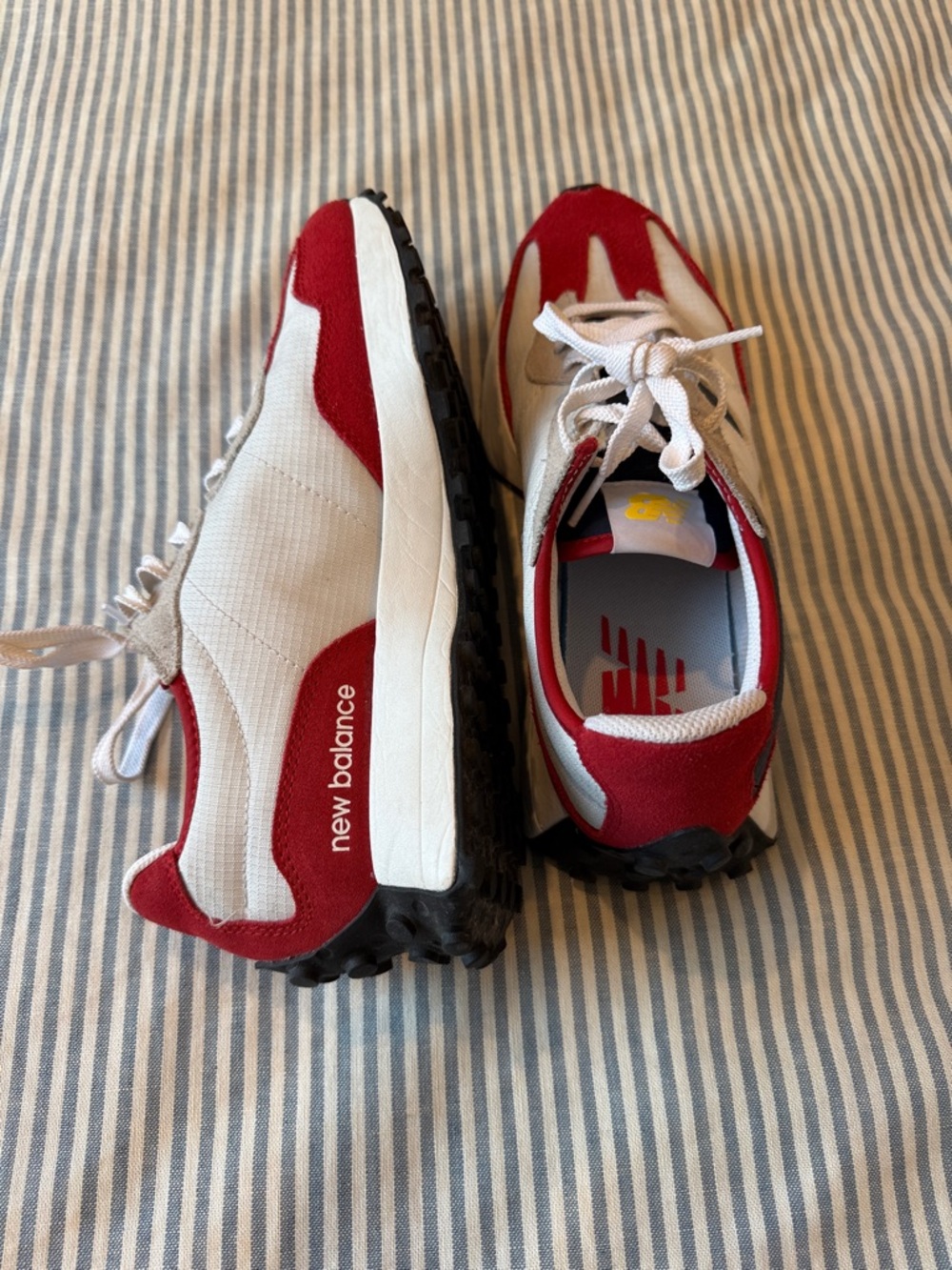 New Balance 327 Men's Red White and Blue Retro Runner Sneakers - Picture 4 of 7
